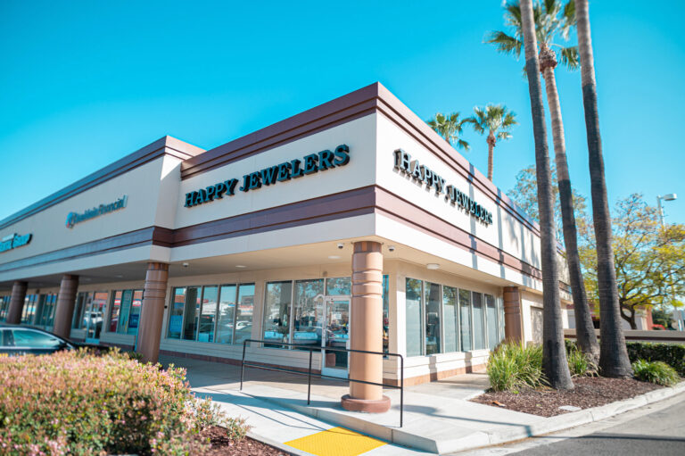 Happy Jewelers and The Arik Brothers Are Continuing a Family Tradition Like No Other