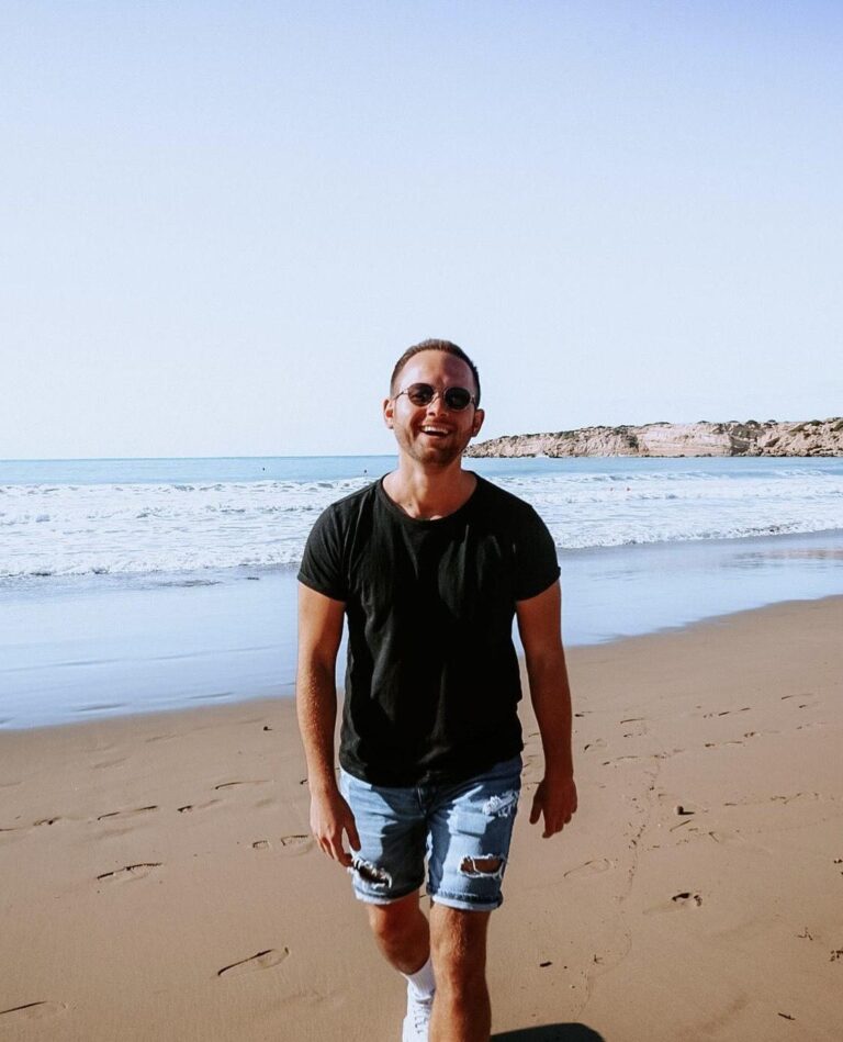 Who is Philipp Ryppa? : A Towering Artist You Need to Know In 2022