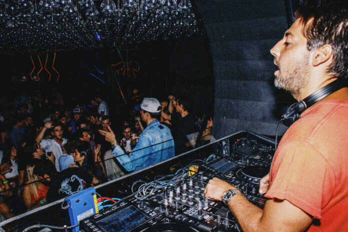 image0 (31) Axel Beca