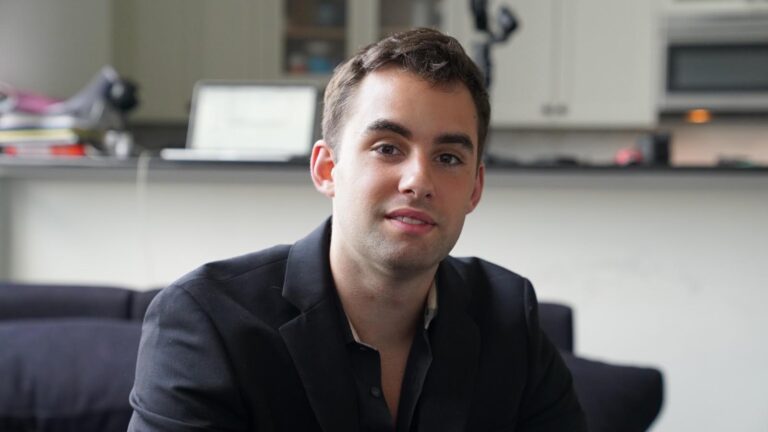 Meet passionate and famous music artists of 2022 Dan Dasilva