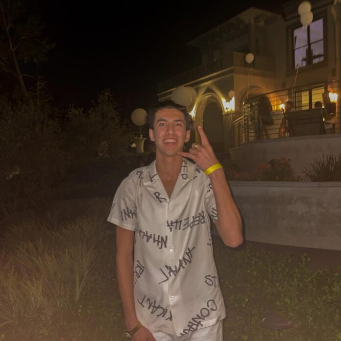 4645B7C2-167B-42FE-9881-2DA72B66245B