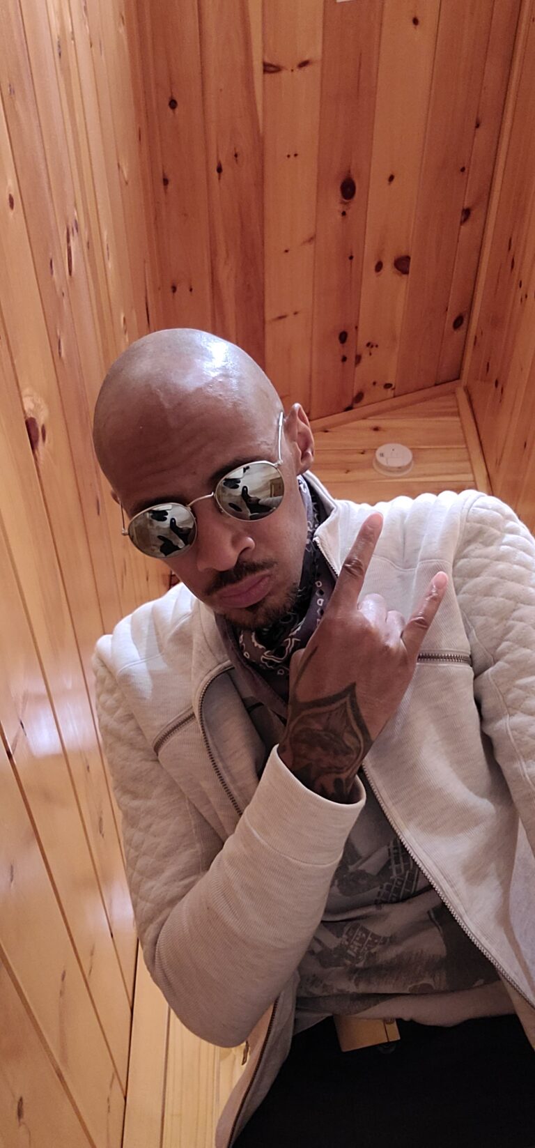 Etare Neged is A Unique Talent