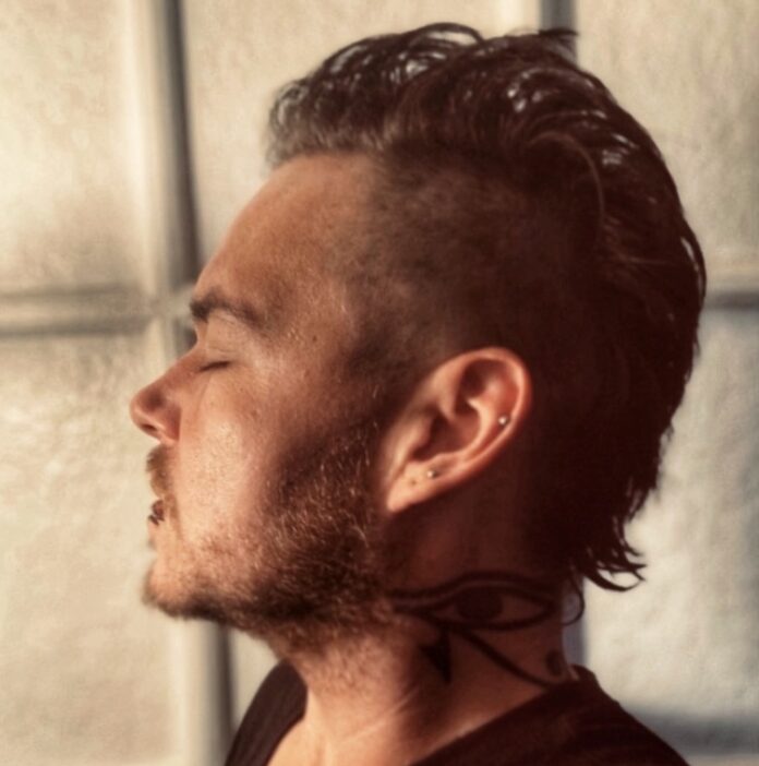 94B9643B-106C-49BD-A427-58ED3B0C417F