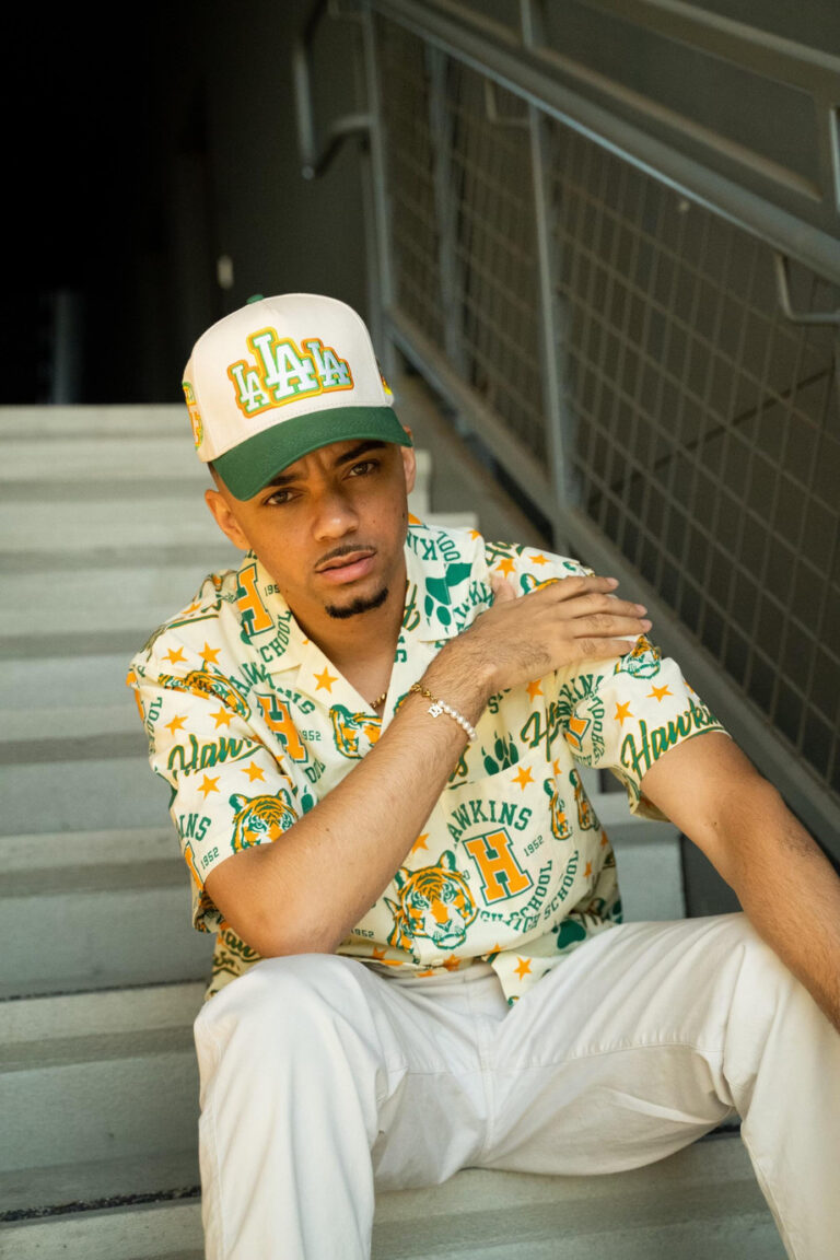 Bay Area Based Artist Miles Minnick Debuts At #1 With His Album “HOLOGRAPHIC”