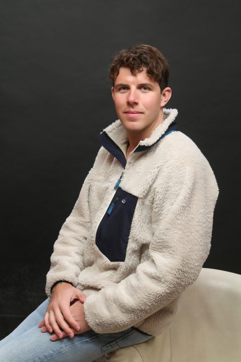 Promoting Employee Engagement from the Bottom Up with the tactics of an Exceptional Entrepreneur