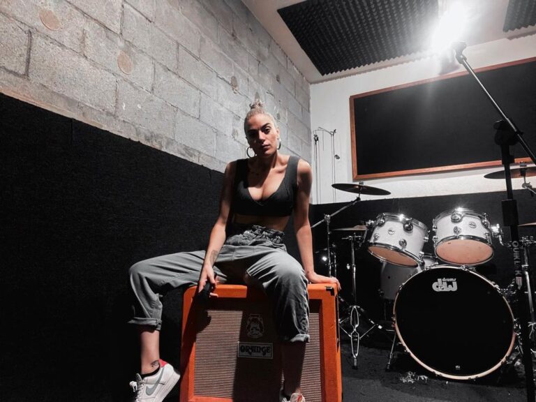 Jen Ash dishes on her musical ‘Trouble’ and how she’s taking the R&B world by storm