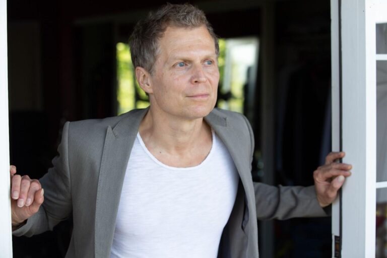 Julian Feifel: An Artist Without Borders