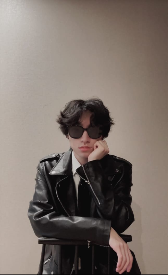 A7D6FFB1-522D-41DE-BC4B-D8C56B78F12C