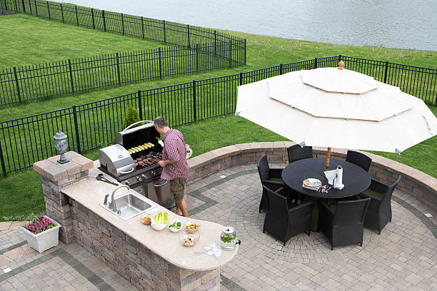5 Good Reasons to Have an Outdoor Kitchen