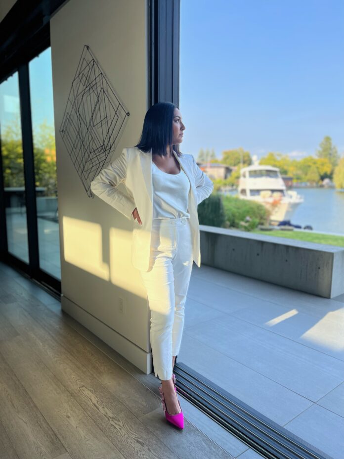 Corinne Smith Is Seattle's Newest Real Estate Maverick With a Tropical Twist