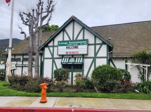 Smoke House Restaurant Celebrates 80 Years of  Hollywood History